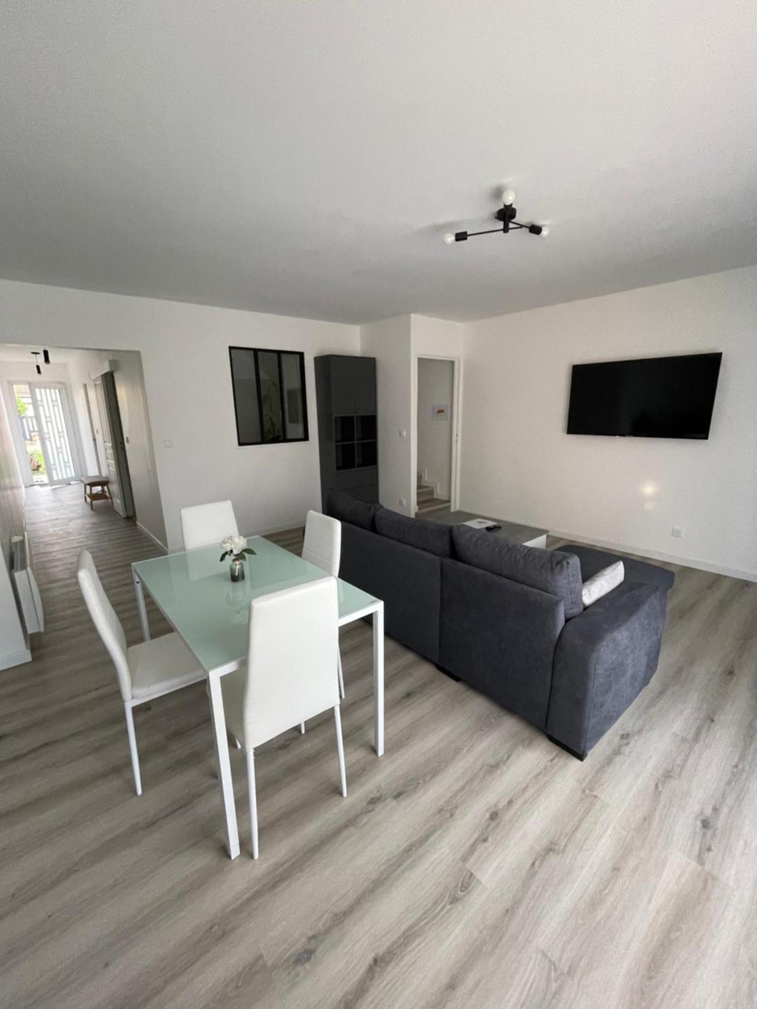 Maison Detente De 100 M2 Uniquement Couple-Famille-Travailleurs Villeparisis Kültér fotó