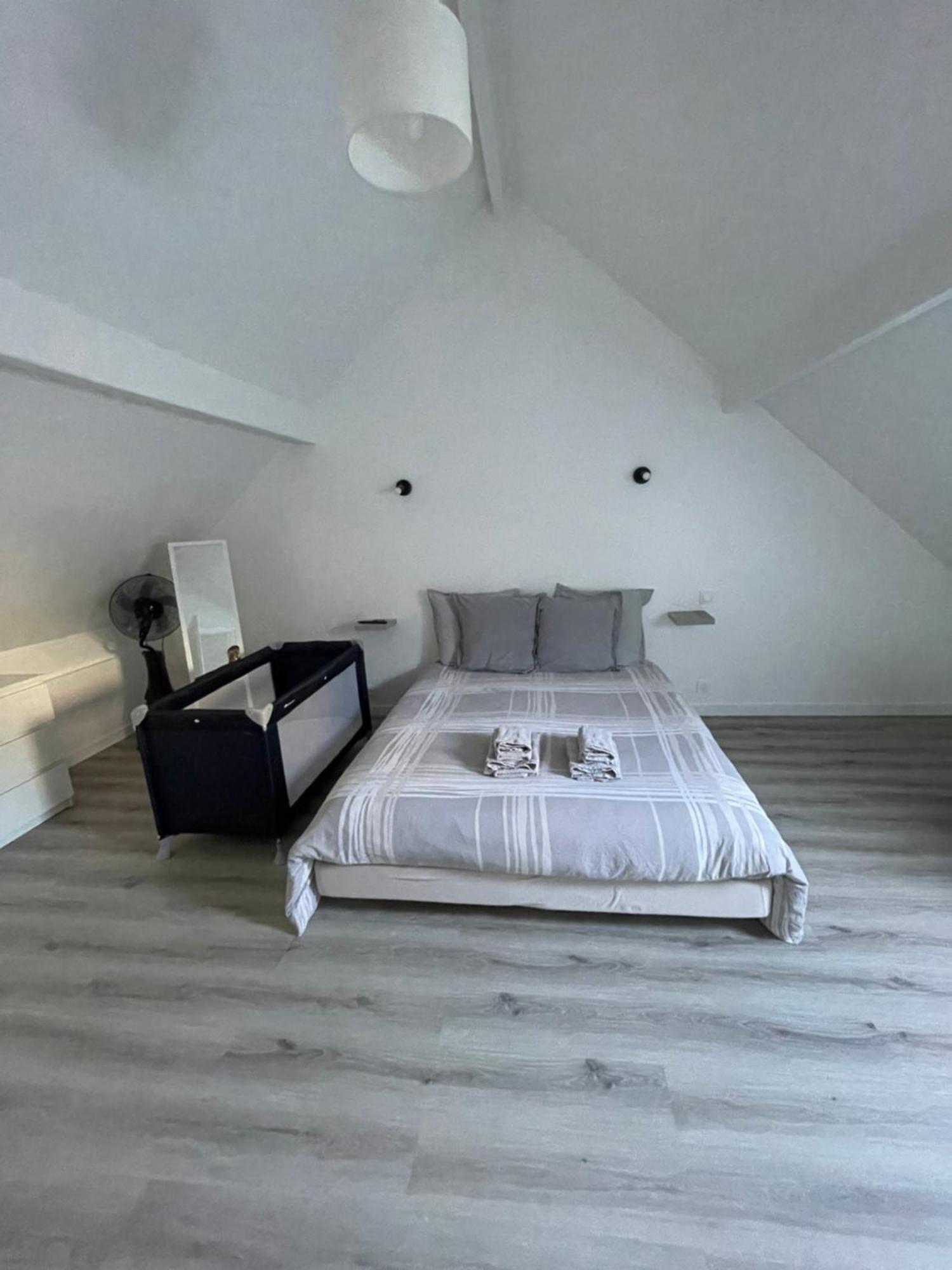 Maison Detente De 100 M2 Uniquement Couple-Famille-Travailleurs Villeparisis Kültér fotó